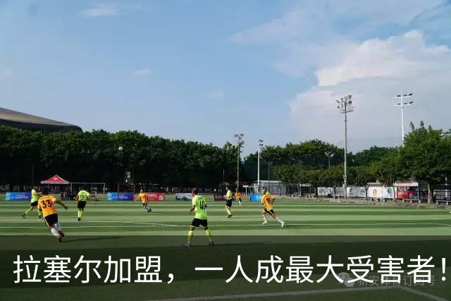 拉塞尔加盟，一人成最大受害者！22岁天赋爆棚却只能垃圾时间出场